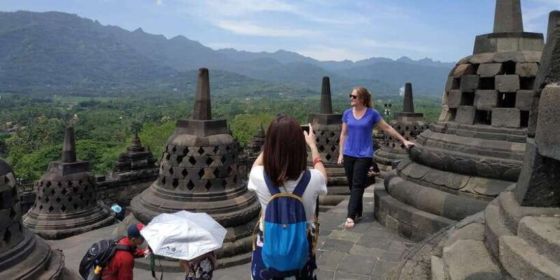 yogyakarta-borobudur-merapi-jeep-tour-and-prambanan