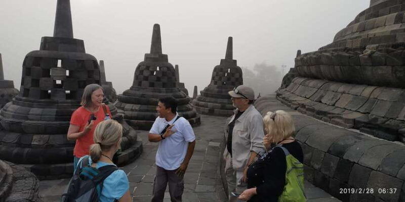 yogyakarta-borobudur-merapi-jeep-tour-and-prambanan