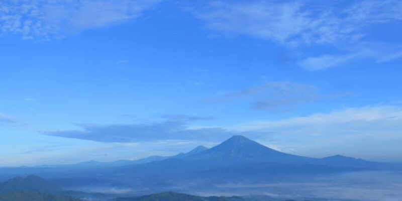 yogyakarta-borobudur-prambanan-java-nature-exploration