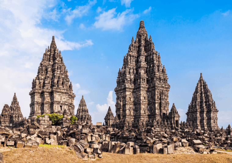 yogyakarta-borobudur-prambanan-java-nature-exploration