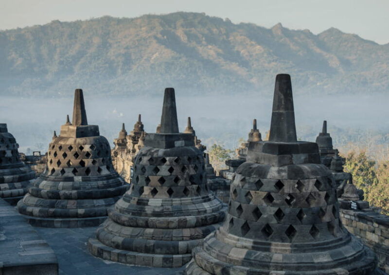 yogyakarta-borobudur-prambanan-temple-cheapest-tour