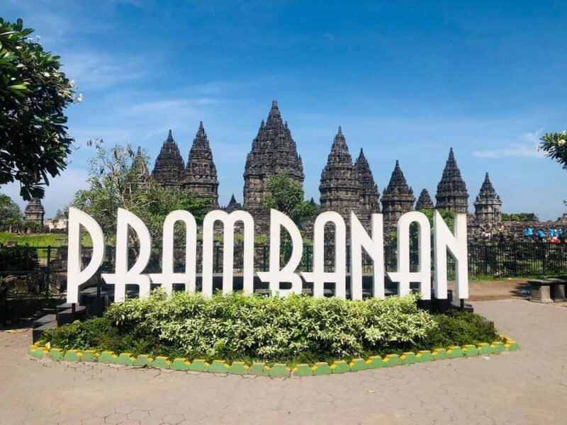Yogyakarta: Borobudur Prambanan Temple Tour and Entry Ticket - Key Points
