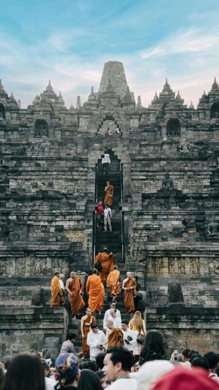 yogyakarta-borobudur-prambanan-temple-tour-transportation
