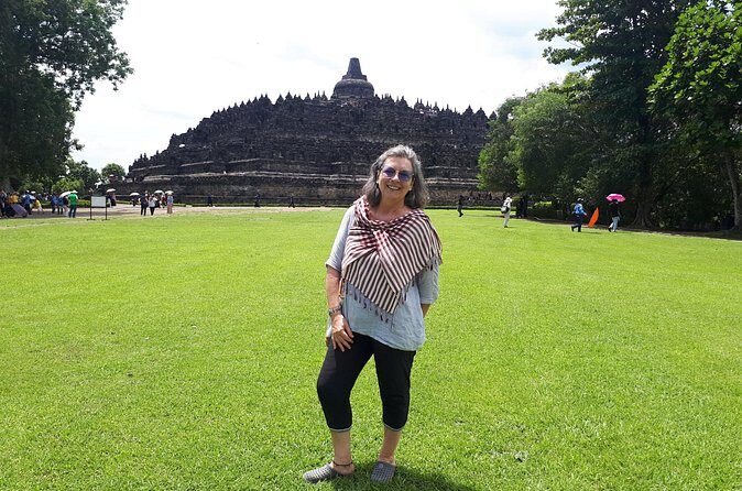 Yogyakarta: Borobudur Sunrise and Prambanan Temple Private Tour - FAQ