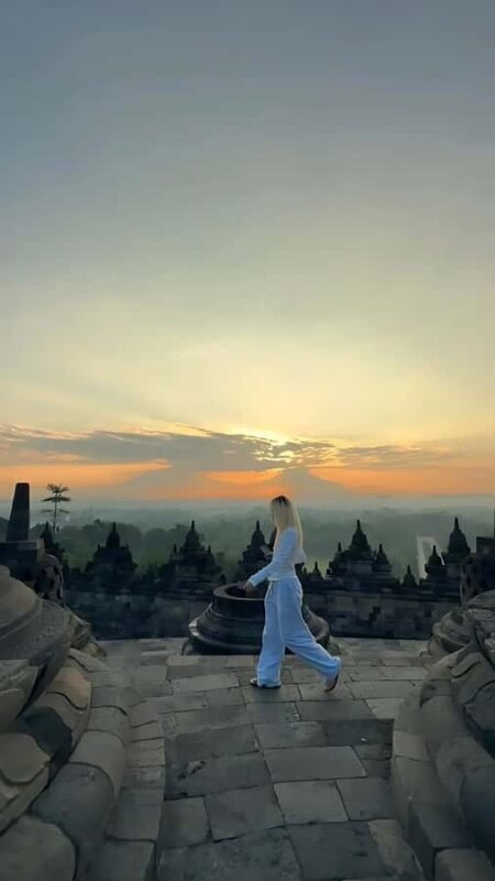 Yogyakarta: Borobudur Sunrise From Temple With Breakfast - Key Points
