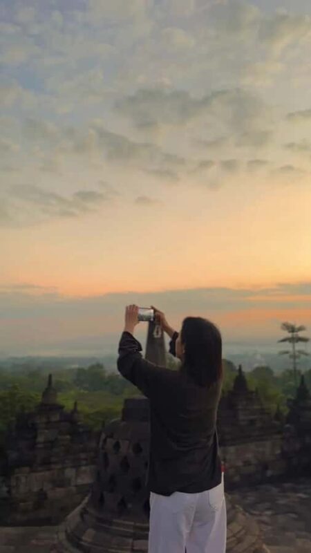 Yogyakarta: Borobudur Sunrise From Temple With Breakfast - Starting the Journey: From Yogyakarta to Borobudur