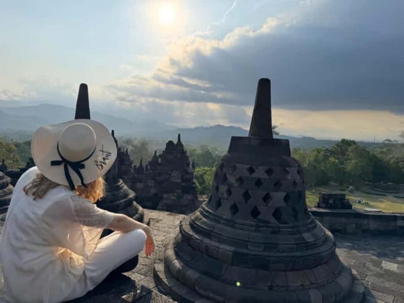 Yogyakarta: Borobudur Sunrise from temple with Breakfast - Practical Tips for Travelers