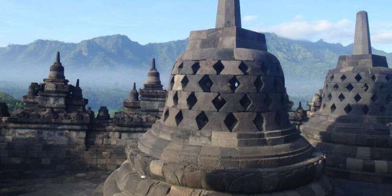 yogyakarta-borobudur-sunrise-merapi-prambanan-full-day
