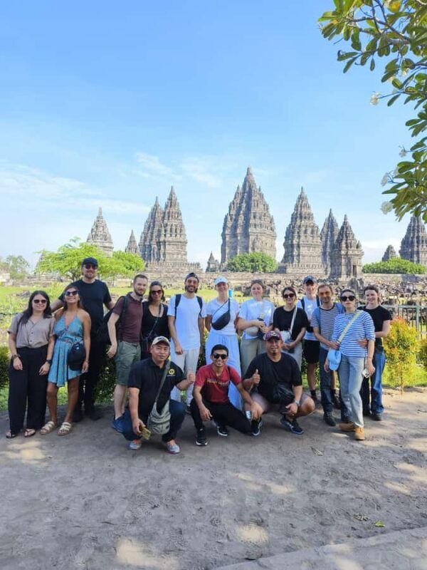 Yogyakarta: Borobudur Sunrise & Prambanan Guarantee Climb up - Key Points