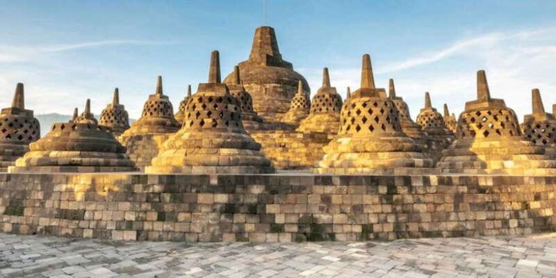 yogyakarta-borobudur-sunrise-prambanan-temple-guided-tour