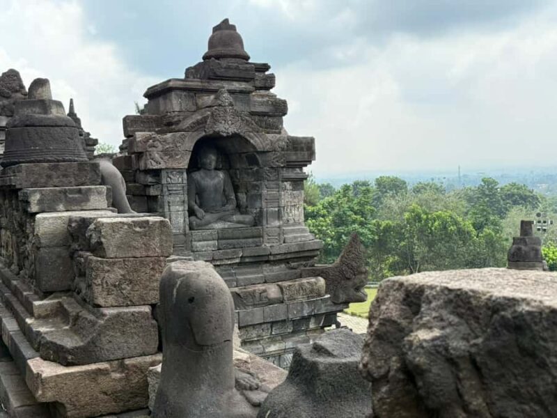 Yogyakarta: Borobudur Sunrise VIP and Prambanan Culture Tour - FAQ