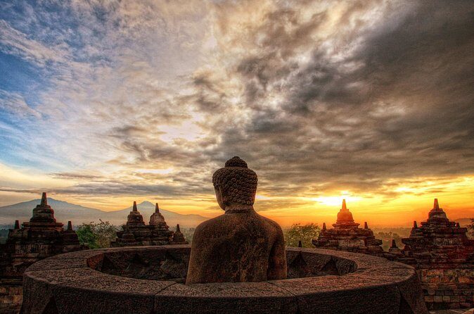 Yogyakarta: Borobudur Sunset Shared Guided Tour - Practical Tips