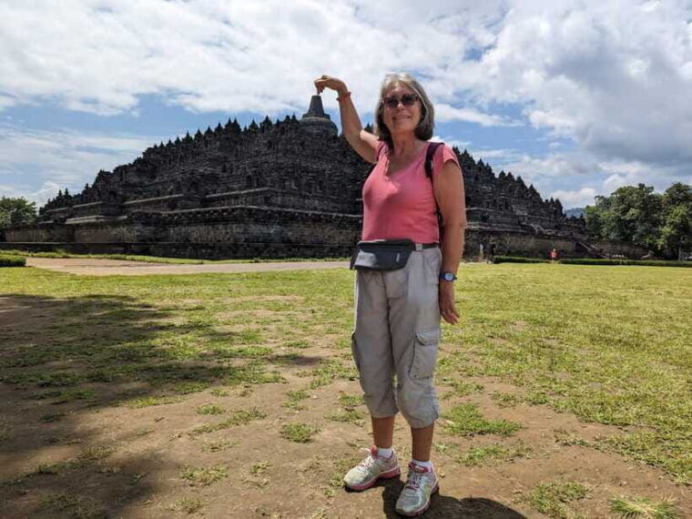 yogyakarta-borobudur-temple-and-selogriyo-rice-terrace-tour