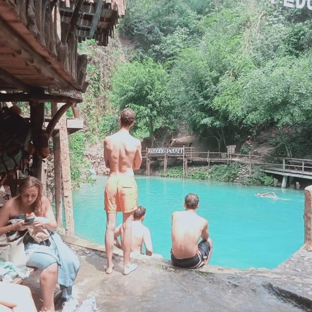 yogyakarta-borobudur-temple-and-waterfall-tour