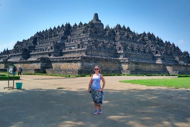 Yogyakarta: Borobudur Temple Climb Up and Prambanan Temple Tour - FAQ