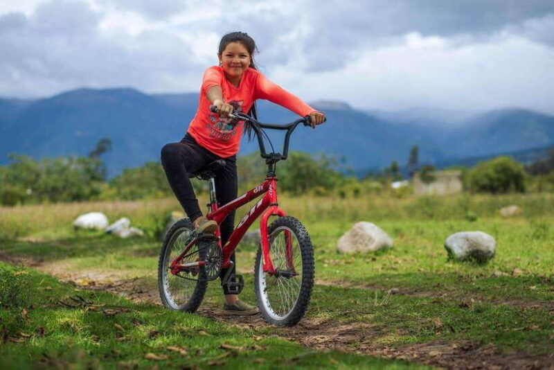 yogyakarta-borobudur-temple-cycling