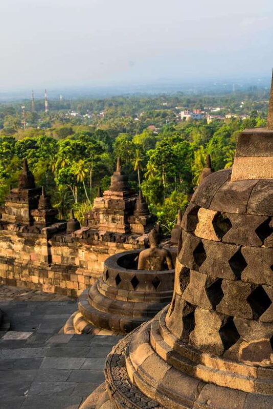 yogyakarta-borobudur-temple-prambanan-temple-tour