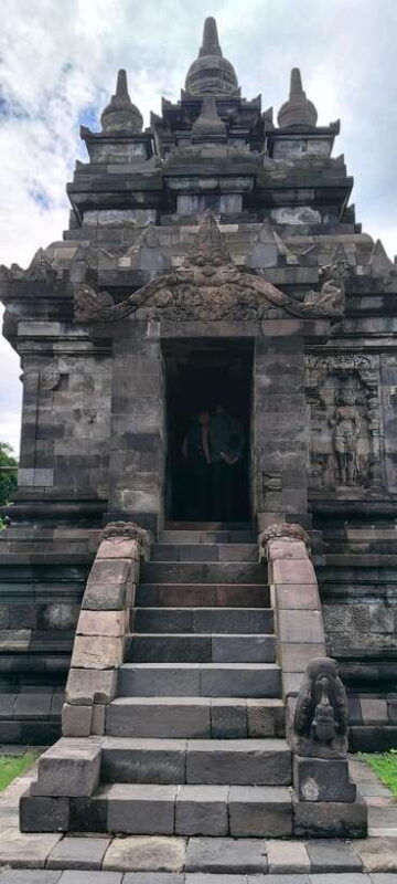yogyakarta-borobudur-temple-prambanan-temple-tour