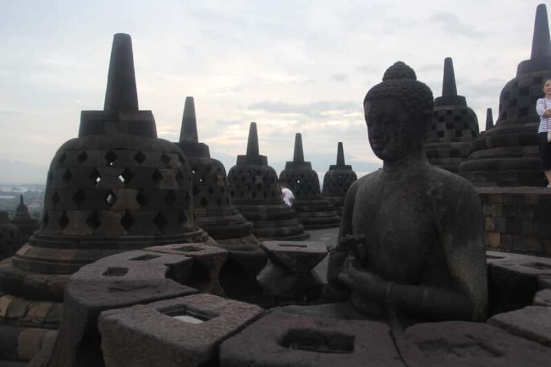 Yogyakarta: Borobudur Temple Sunrise Tour with Breakfast - Practical Considerations