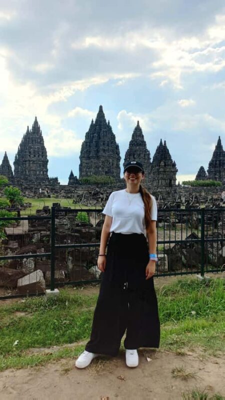 YOGYAKARTA BOROBUDUR Top structure AND PRAMBANAN TEMPLES - Key Points