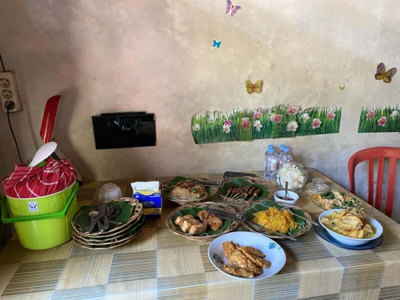 Yogyakarta: Borobudur Village Cycling Tour+Eco Cooking Class - Frequently Asked Questions