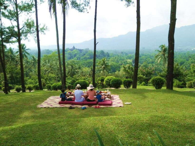 yogyakarta-breakfast-at-borobudur-prambanan-private-tour
