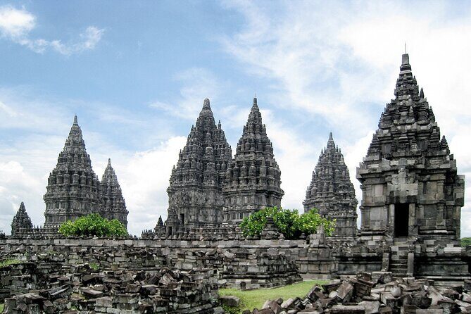 Yogyakarta-Bromo-Ijen Blue Fire-Bali, All Entrances Included. - FAQ