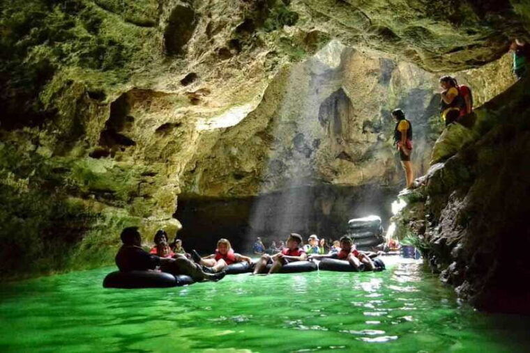 yogyakarta-cave-and-beach-tour-with-private-car-driver