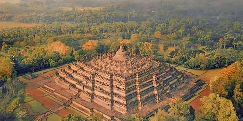 yogyakarta-city-tour-prambanan-borobudur-keraton-palace