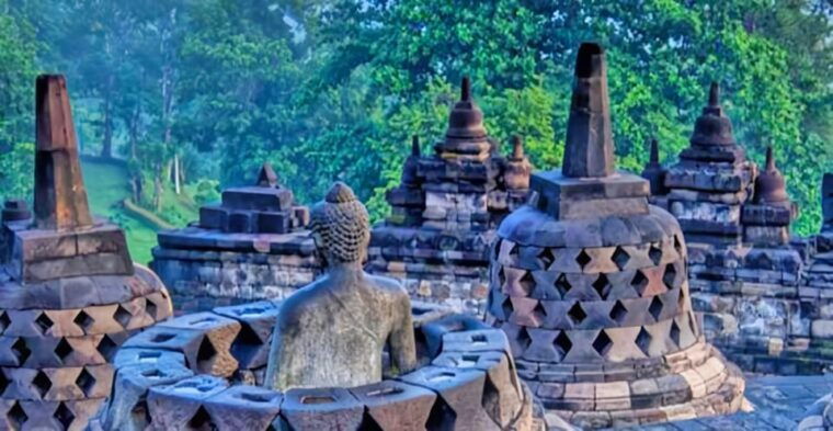 yogyakarta-city-tour-prambanan-borobudur-keraton-palace