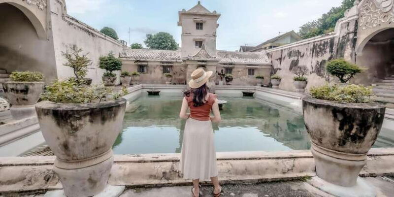 yogyakarta-city-tour-taman-sari-and-keraton-yogyakarta