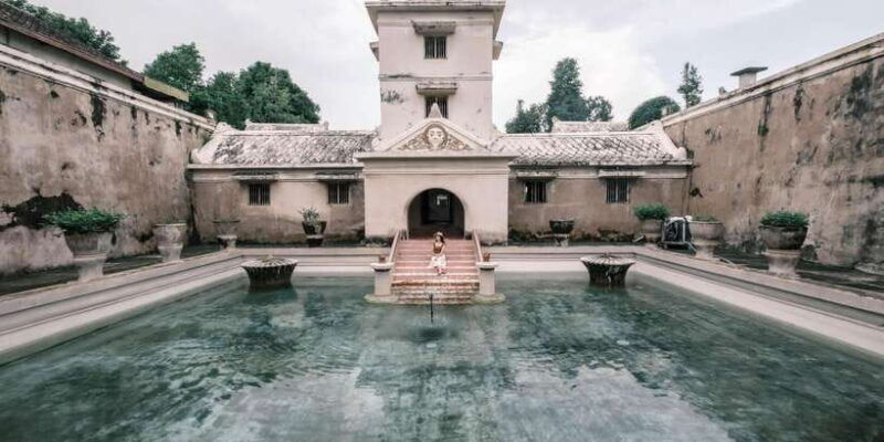 yogyakarta-city-tour-taman-sari-and-keraton-yogyakarta