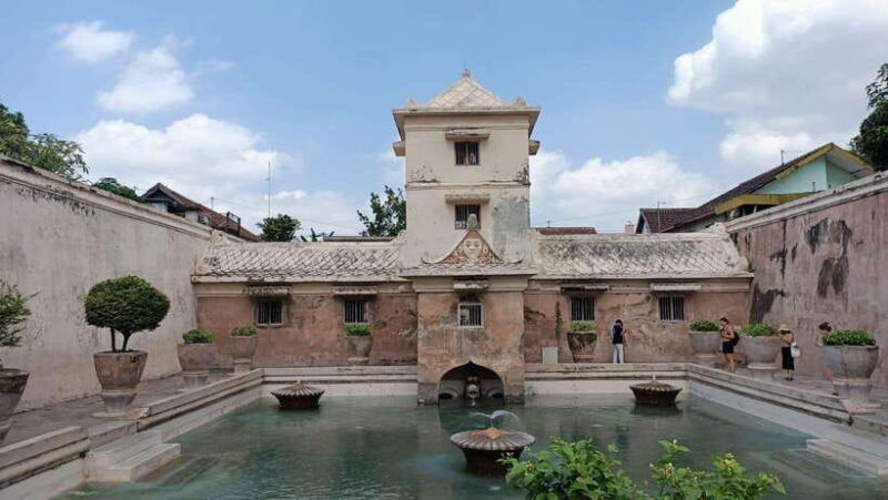 yogyakarta-explore-ancient-cultural-relics