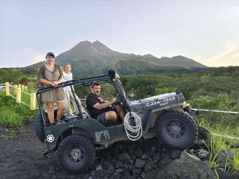 yogyakarta-explore-merapi-using-safari-jeep-with-pickup