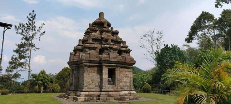 Yogyakarta : explore Nepal van Java + Selogriyo temple - Exploring Java’s Hidden Gems: Nepal Van Java & Selogriyo Temple Tour Review