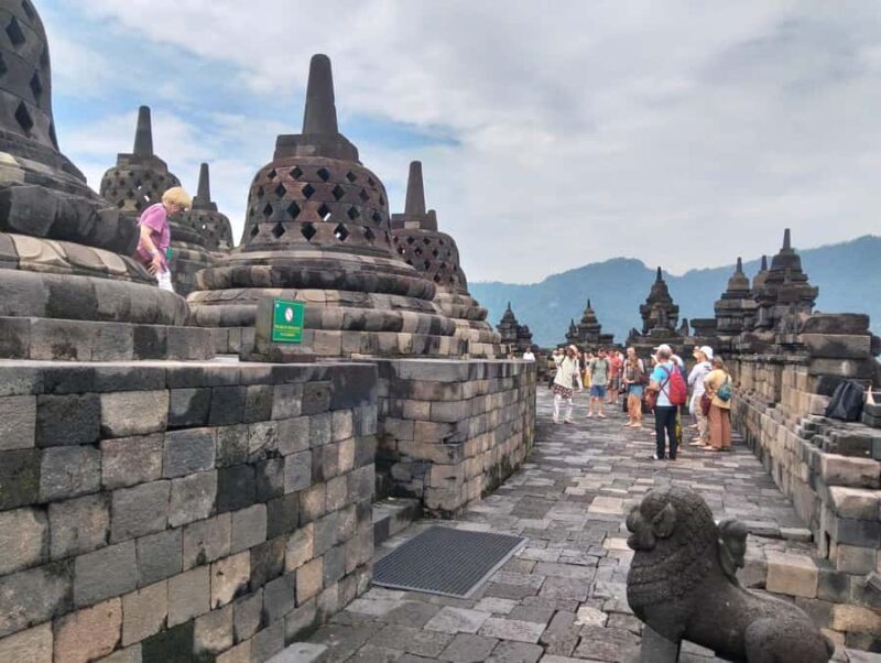 Yogyakarta: Guaranteed Sunrise From Borobudur and Prambanan - FAQ