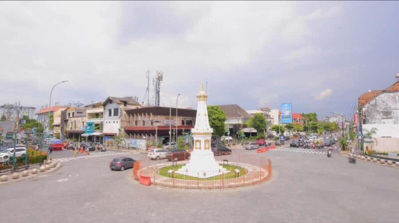 Yogyakarta: Ijo Temple Sunrise and Breakfast Tour - Who Will Love This Tour