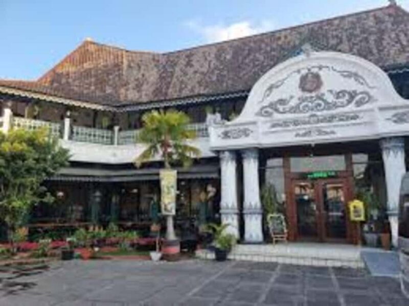 Yogyakarta: Inclusive Heritage Cultural tour - Exploring the Yogyakarta Heritage Cultural Tour: A Day of Authentic Indonesian Charm