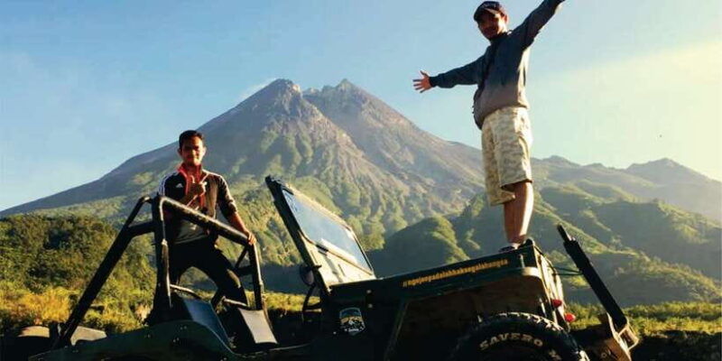 yogyakarta-instagram-tour-volcano-jungle-swing-waterfall