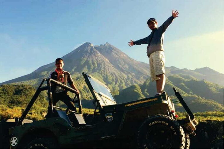 yogyakarta-instagram-tour-volcano-jungle-swing-waterfall