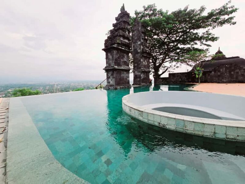 Yogyakarta: Instagrammable Cafes with Temple & Volcano View - Why This Tour Works Well