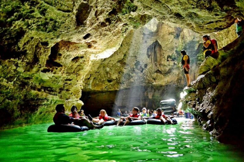 yogyakarta-jomblang-cave-and-pindul-cave-adventure-trip