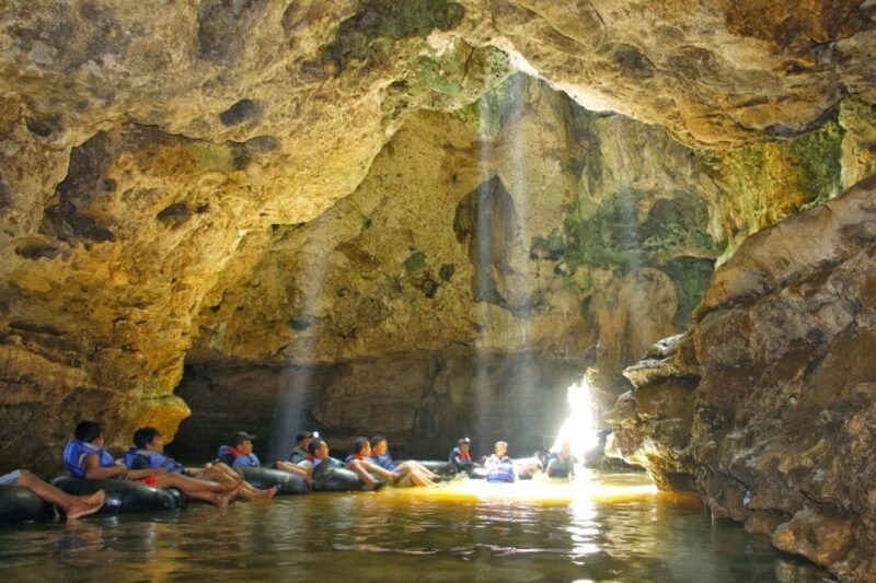 yogyakarta-jomblang-cave-and-pindul-cave-adventure-trip