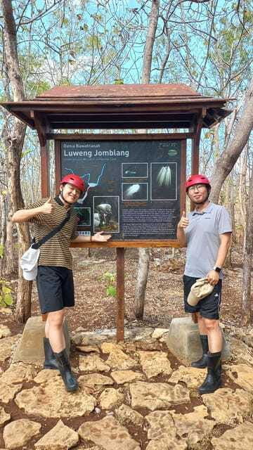 yogyakarta-jomblang-cave-and-pindul-cave-tubing-river