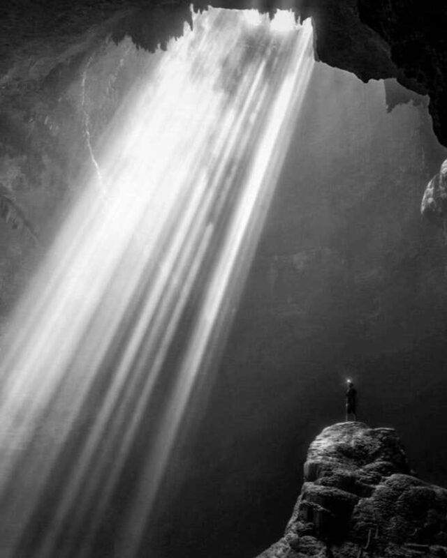 yogyakarta-jomblang-cave-pindul-cave-and-oyo-river-tubing