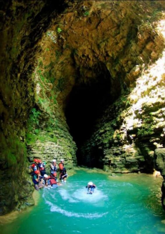 YOGYAKARTA: JOMBLANG CAVE , PINDUL CAVE AND TUBING RAFTING. - The Sum Up