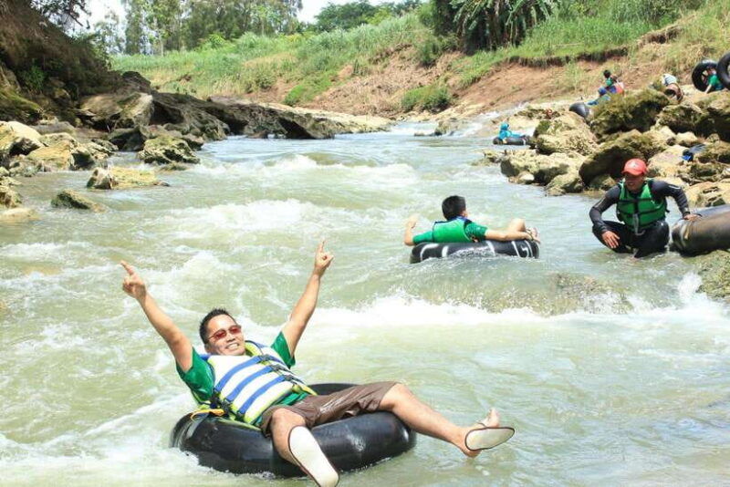 yogyakarta-jomblang-cave-pindul-cave-guided-shared-tour