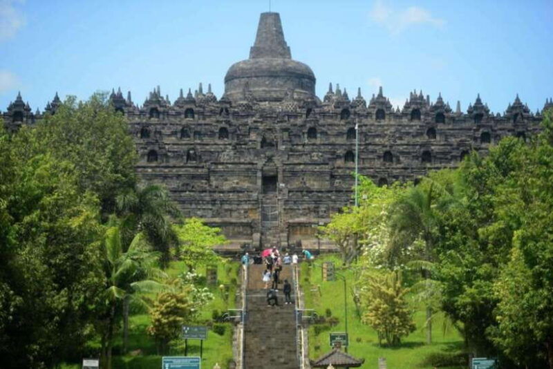 yogyakarta-jomblang-cave-pindul-cave-river-tubing-rafting