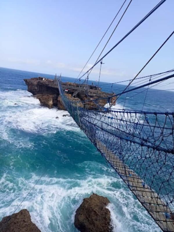 YOGYAKARTA; KALI SUCI TUBING CAVE AND TIMANG BEACH - FAQ