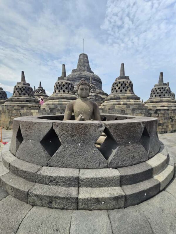 Yogyakarta Kedung Kayang Waterfall & Borobudur Drone Trip - FAQs